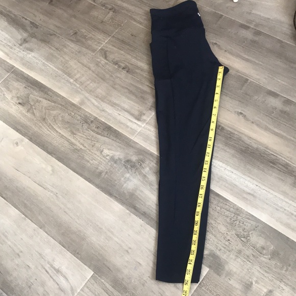 Bally Total Fitness Yoga Pants. - Picture 11 of 11